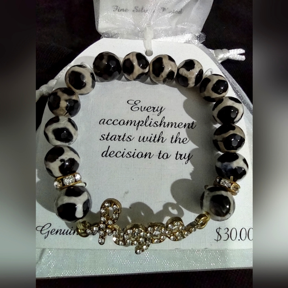 NWT Tortoise Agate "Hope" Stretch Bracelet
